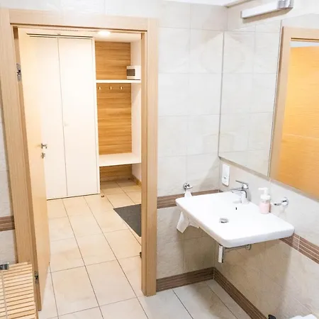 Novaaparts - Just In Center Rynek Krawiecka Wrocław