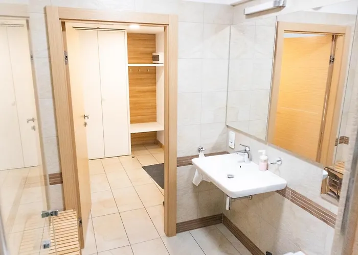 Novaaparts - Just In Center Rynek Krawiecka Wroclaw